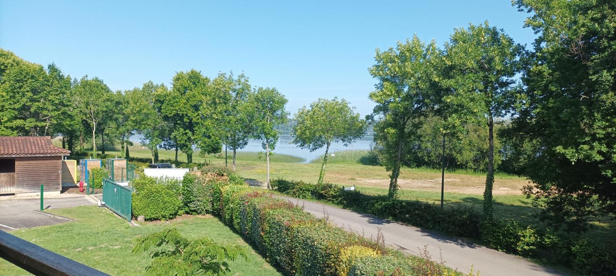 Les Terrasses Du Lac Piscine Et Vue Lac A4 Aureilhan  Luaran gambar